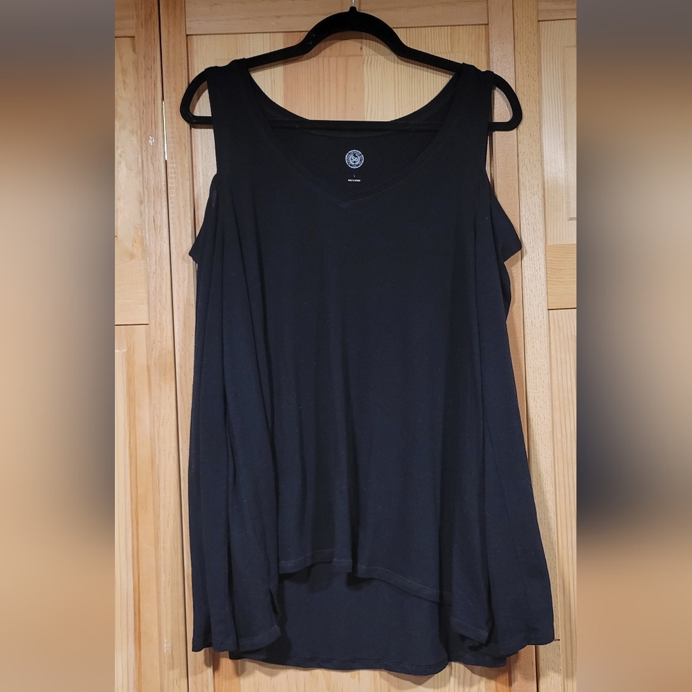 So Black Long Sleeve Cold Shoulder Top Size L
